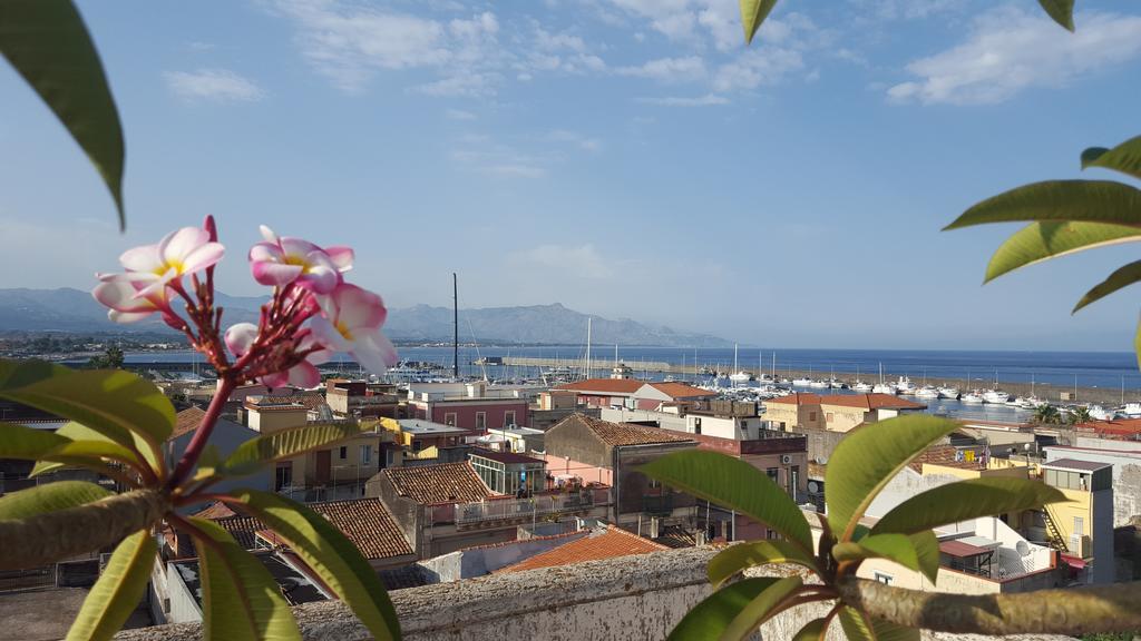 Casa Delle Pomelie - Taormina & Etna Panoramic Views Appartement Riposto Kamer foto